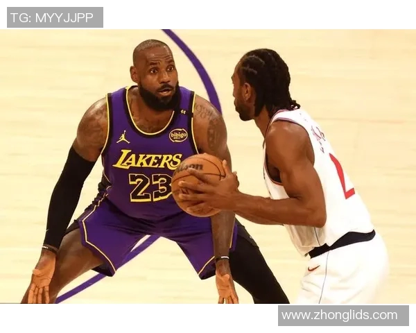 湖人总经理强调詹姆斯与詹东里不可分割绝不交易