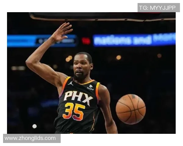 小贾巴里谈杜兰特:能与如此优秀的榜样并肩作战是极其宝贵的经历 小贾巴里谈杜兰特:能与如此优秀的榜样并肩作战是极其宝贵的经历