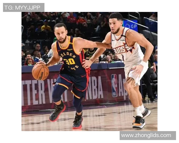 NBA战报:库里28分,布克空砍38分,勇士118-107击败太阳 NBA战报:库里28分,布克空砍38分,勇士118-107击败太阳